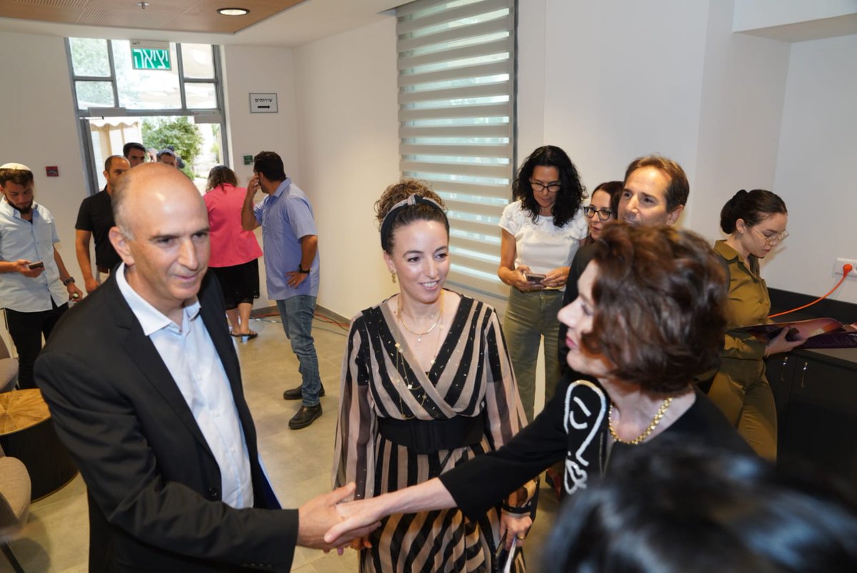 "Israel can be commended for its increased #climate ambition in recent years, setting its 1st absolute GHG reduction &amp; sectoral targets for 2030 &amp; 2050."

OECD Environment Director <a href="/JoTyndallNZ/">Jo Tyndall</a> launches review with Minister <a href="/iditsilman/">Idit Silman - עידית סילמן</a> <a href="/SvivaMinistry/">המשרד להגנת הסביבה - Environmental Protection</a> 🇮🇱 ➡️ oe.cd/epr-israel