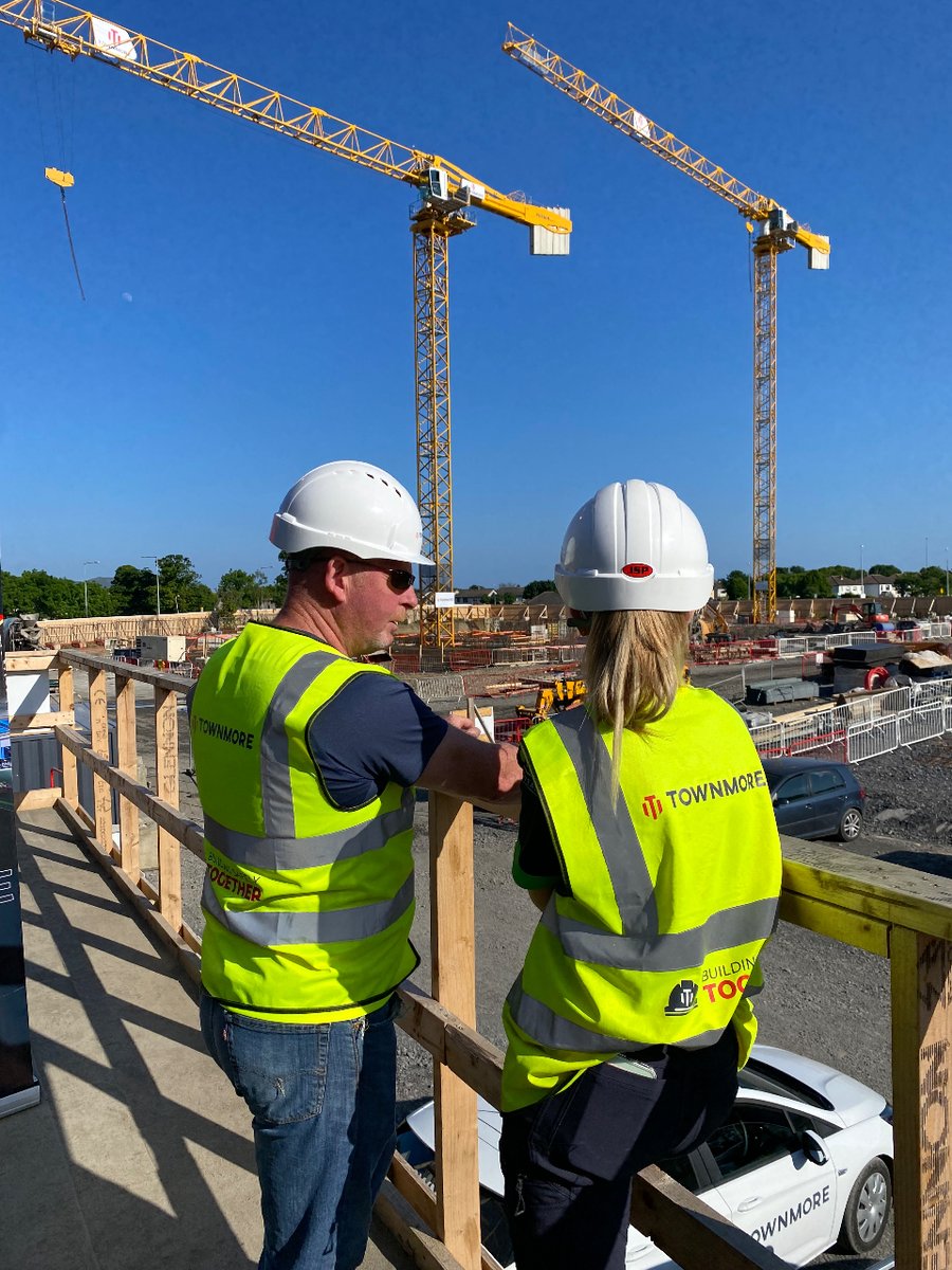 Townmore_'s tweet photo. 🔹Teaser Alert🔹
We had a special guest on site this week to help us with a very special project - we look forward to sharing more soon...
🙌Huge thanks to all the #Townmore team for getting involved
#Construction #careersinconstruction #BuildingTheFuture #ImInConstruction https://t.co/FBQWWDK3jk