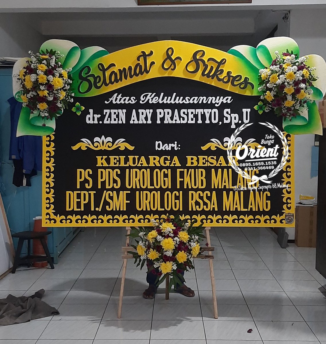 FloristOrient's tweet photo. 🌻 TERIMA PESANAN PAPAN LETTER &amp; KRANS 🌻
#tokobunga #tokobungamurah #tokobungamalang
#wedding #papanletter #papanlettermurah #papanlettermalang  #ucapanwedding #ucapandukacita #papanucapanmalang #karanganbungadukacita #malangraya #malang https://t.co/sC3vgW2fQA