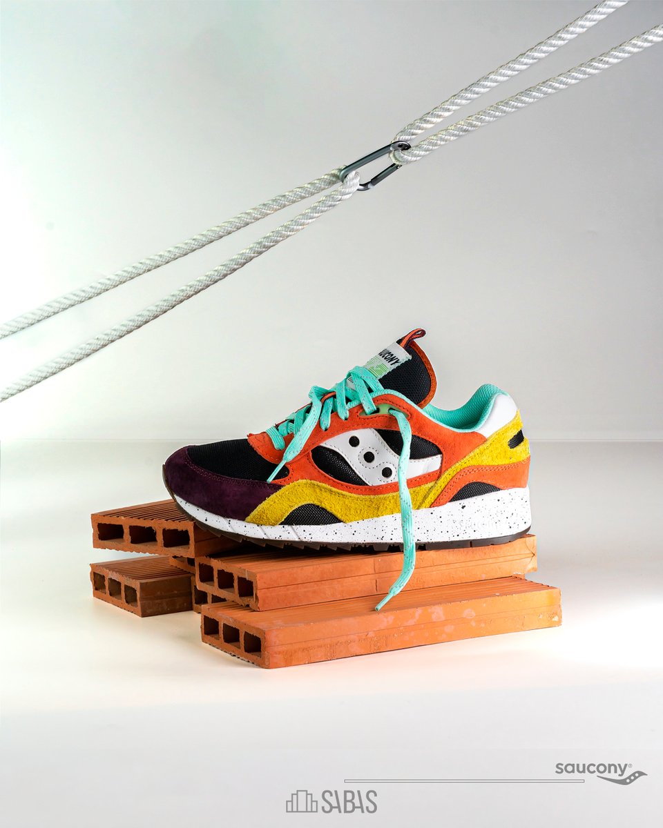 SabasShop's tweet photo. Sucony hace magia con los colorways, pero esta Saucony Shadow 6000 Coral &amp; Must es otro mundo, con su comodidad y excelencia no se puede negar que esto es una obra arte. Entra ya en nuestra web para llevártelas!! 😎🖤 https://t.co/KgDGc3kvBP

#sabasshop https://t.co/ZnDA9O5Npm