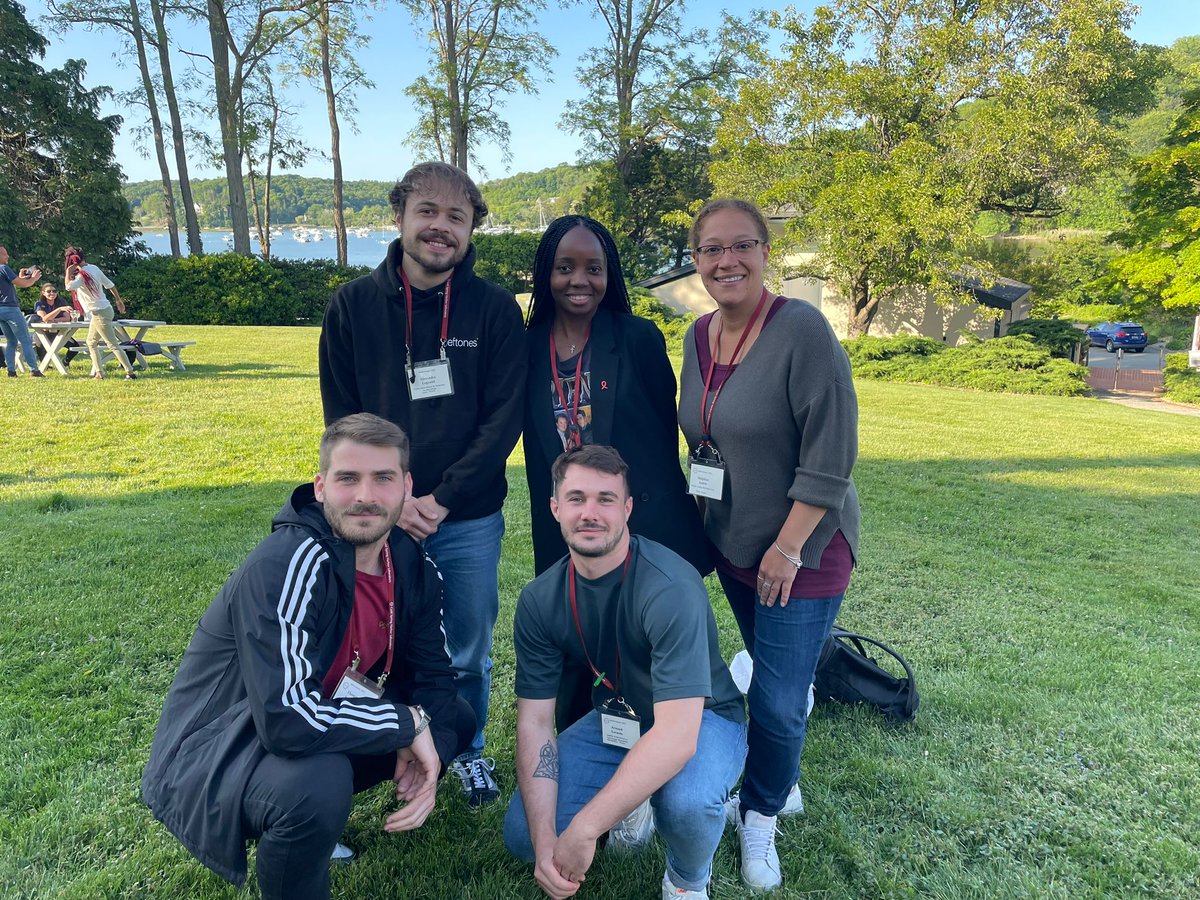 Centre international de recherche et d'enseignement de premier plan, le Cold Spring Harbor Laboratory organise chaque année plusieurs conférences scientifiques. A cette occasion 5 jeunes chercheurs soutenus par Sidaction ont pu présenter leurs travaux aux Etats-Unis. #CSHLRetro