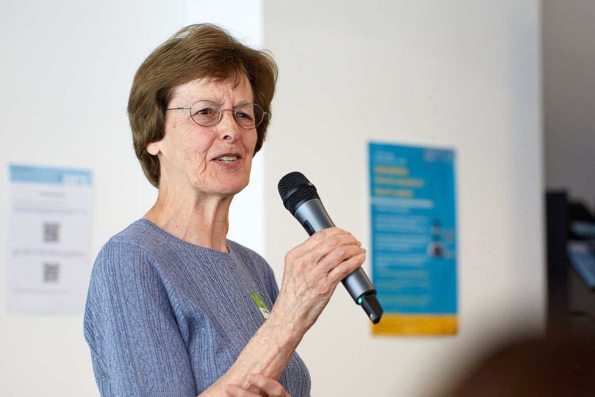 Great talks yesterday at the London Hopper Colloquium! Here Caroline Wardle told us about the London Hopper history!