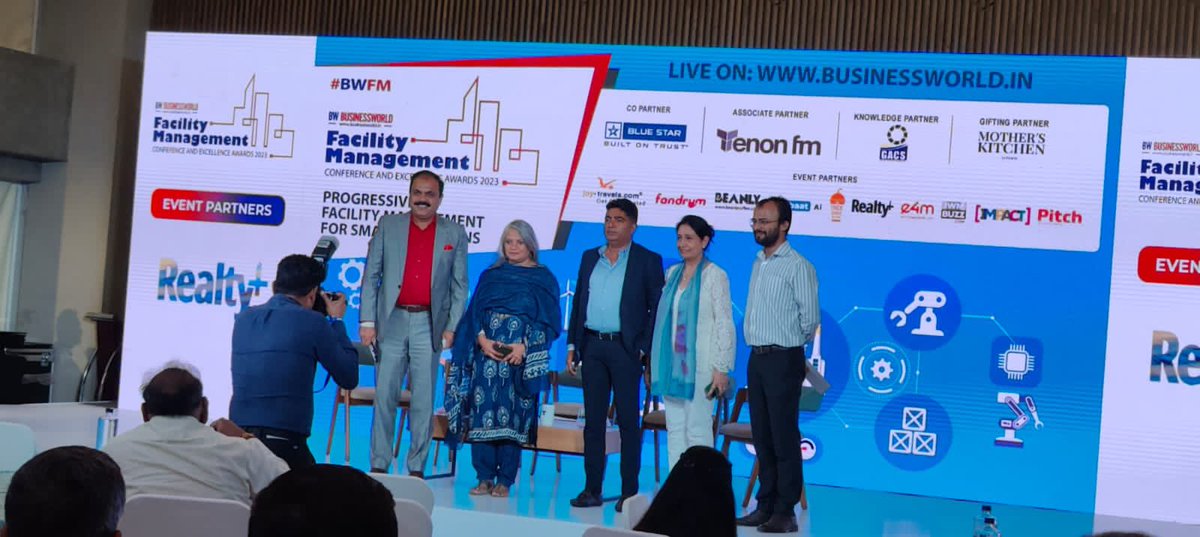 shaktichauhan's tweet photo. Was such a delight to meet , speak &amp; get enlightened. Spoke on “Role of Innovation &amp; Technology in creating better workplaces”,great inputs from wonderful colleagues &amp; partners. Very well managed #FMconference by @BWBusinessworld #shaktimantra #leadership #happiness #innovation https://t.co/UVNA0xZPh1