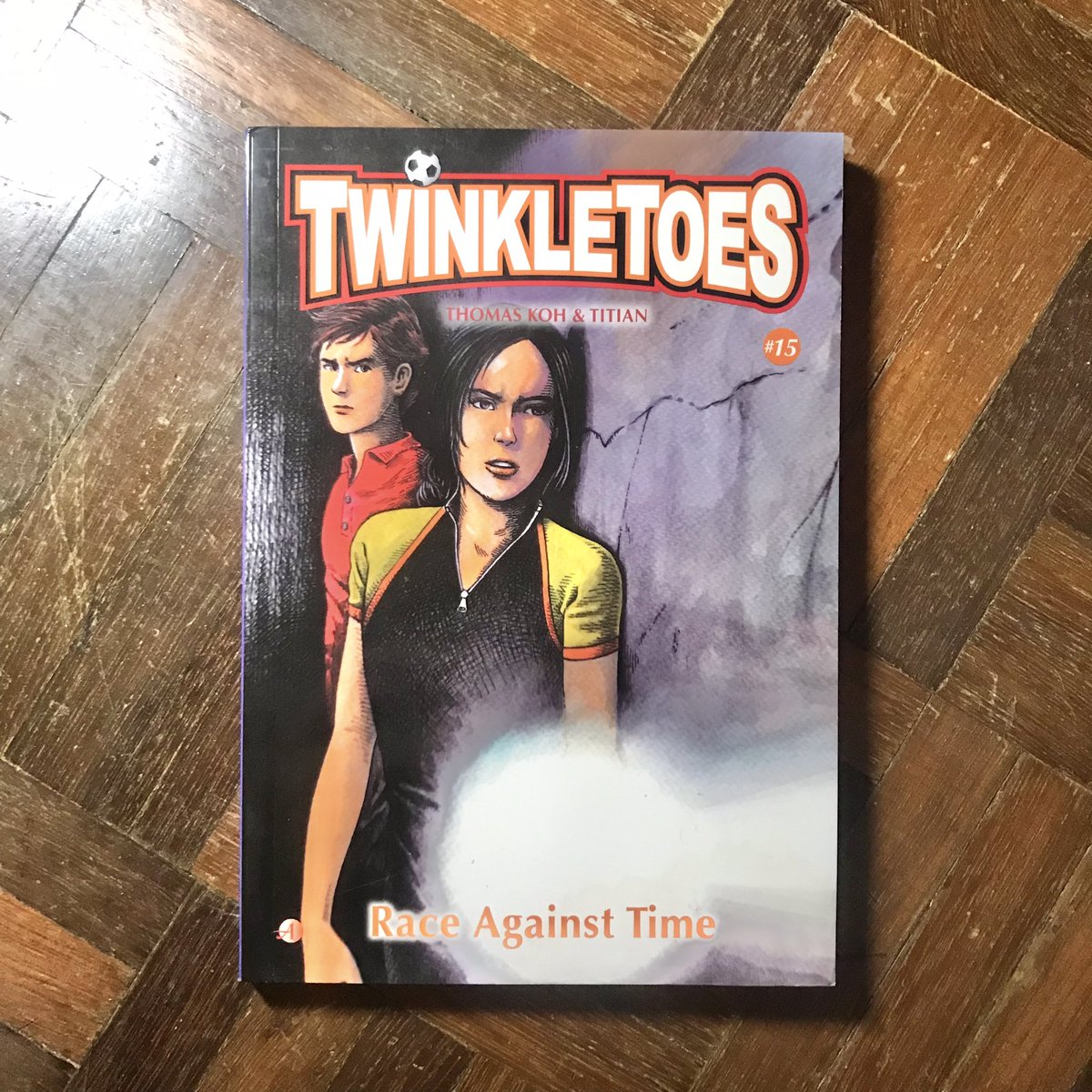 ZZIWOOSTORE's tweet photo. WTS 🇲🇾

Twinkletoes #15 Race Against Time

RM8
^overall condition: 8/10. 1 page with folded mark - kindly refer to image.

📮 postage
RM8 WM (DHL/J&amp;T)
RM8 EM (Flexi)

🛍 Shopee : https://t.co/CkvjeXEb2U https://t.co/rdQgELPqQX