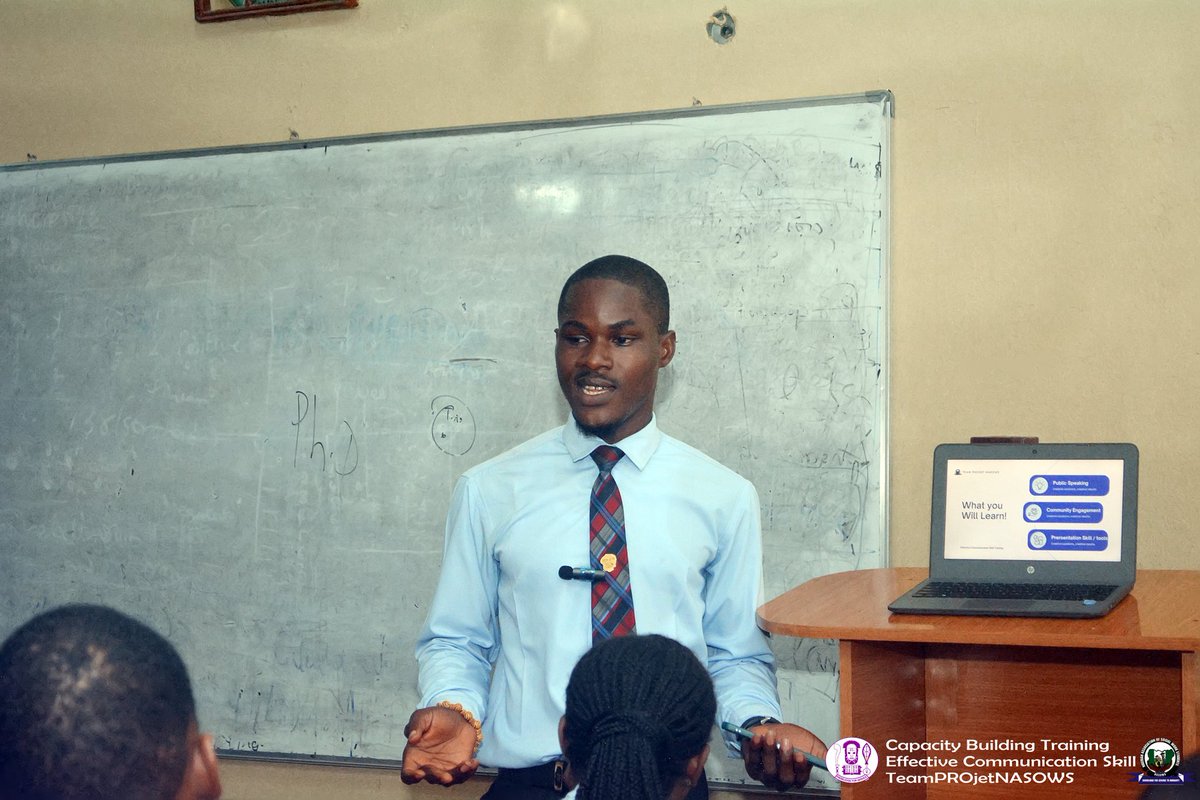 nasows_uniben's tweet photo. and students of social work department UNIBEN chapter learnt the importance of effective communication and it's various skills needed to communicate their ideas for change. They also were exposed to software tools needed to ace any presentation.#NASOWS 
#SelflessServiceToHumanity https://t.co/MZ6HUq48KR