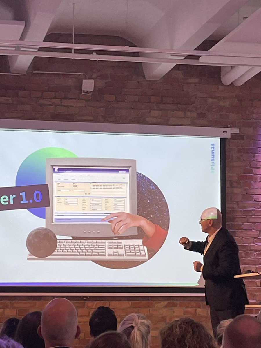 #PluSum23 has started with a blast from the past. Das Original. 2003.