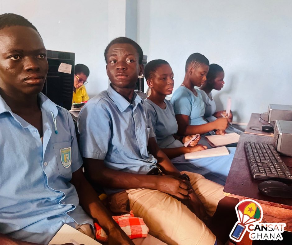 DayTwo of our Workshop 🇬🇭
Introduction to basic electronics, coding and programming. 🤝

#journeytotheeast
CanSatGH visits The Upper East
Region. Day #2
#stemifyingghana #cansat #cansatgh #erictronics #xavierspacesolutions
