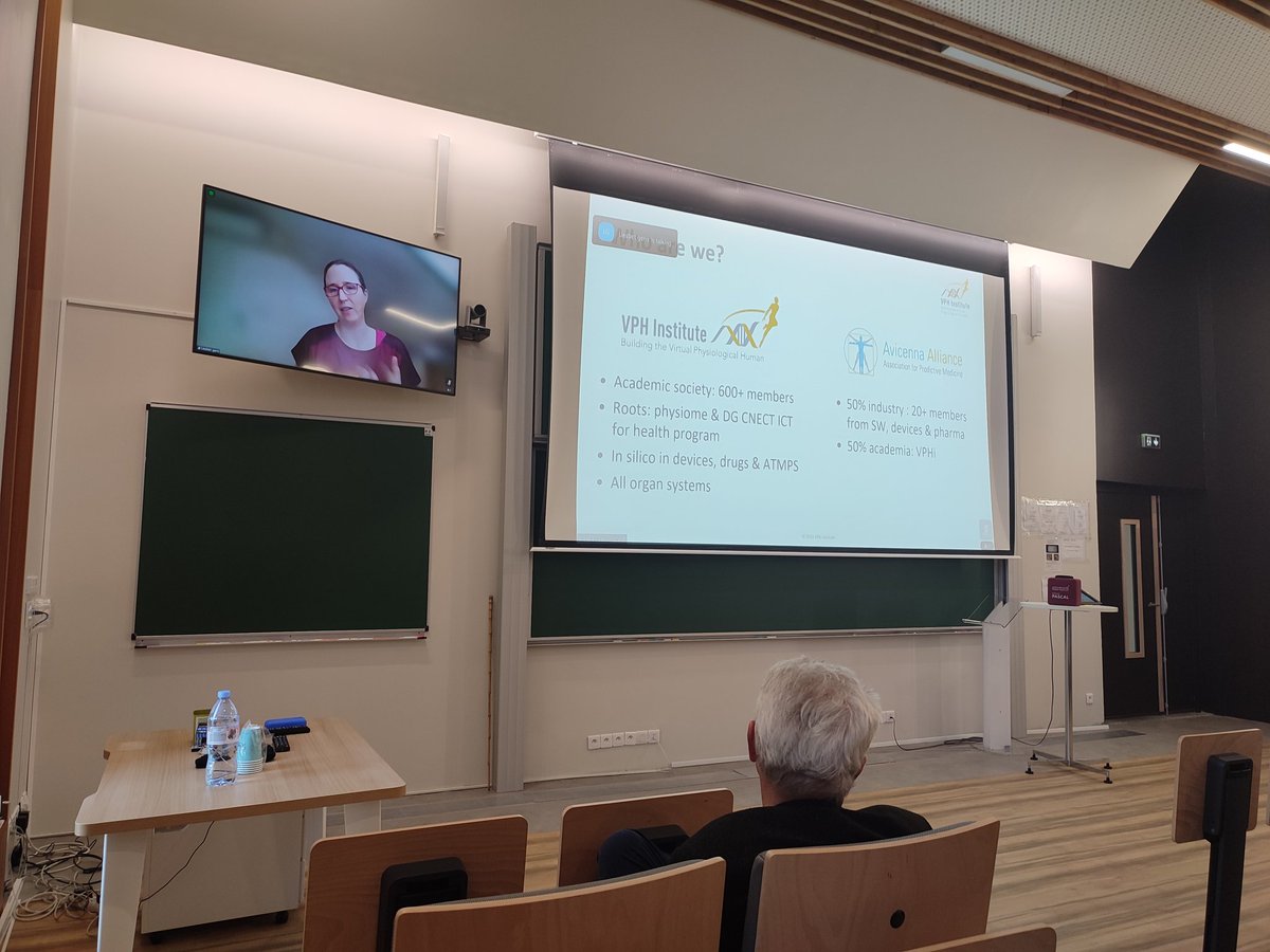 Immune Digital Twins (@immunedigitwins) on Twitter photo We open the day with a remote talk by Liesbet Geris <a href="/LiesbetGeris/">Liesbet Geris</a> from <a href="/UniversiteLiege/">Université de Liège</a>: "EDITH: building the ecosystem for digital twins in healthcare"
#DigitalTwinWorkshop23 #BuildingImmuneDigitalTwins We open the day with a remote talk by Liesbet Geris <a href="/LiesbetGeris/">Liesbet Geris</a> from <a href="/UniversiteLiege/">Université de Liège</a>: "EDITH: building the ecosystem for digital twins in healthcare"
#DigitalTwinWorkshop23 #BuildingImmuneDigitalTwins