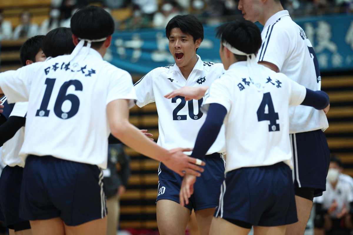 ／
📣UNIVAS PLAYBACK 2022
　～BACK STAGE編～
全日本 #バレーボール 大学男子選手権大会🏐
＼

一つの勝利には、数え切れない裏側がある―・・・

2022年に開催されたUNIVAS CUP対象大会より
緊張感溢れる #全日本インカレ の場で、UNIVASのカメラだけが捉えた＜舞台裏＞を写真で振り返ります！📸