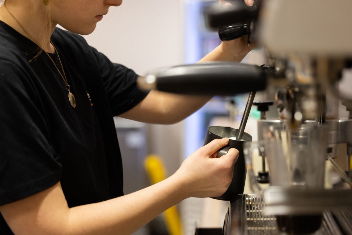 We're hiring!

CaféBar Supervisor - The Hub, Sleaford
Salary: £23,666.77

Hours: 40 hours per week - Permanent

Closing date: 15-06-23

For all the details &amp; to apply: bit.ly/42h4iX0

#SleafordJobs #CafeJob #LincolnshireJobs