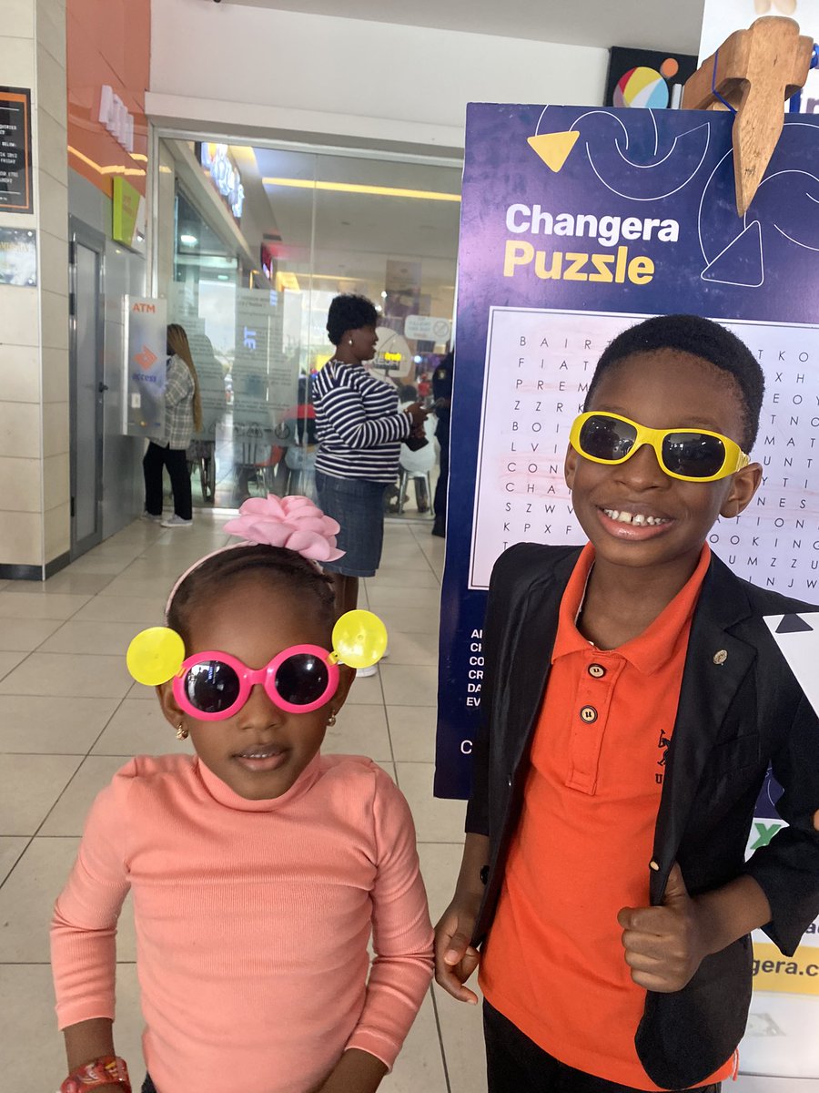 ChangeraApp's tweet photo. To live a life filled with meaning, live without limits. Identify with people that offer you opportunities to a limitless life, like @changeraapp 

Just like a child, open your mind to limitless possibilities. Don’t just live a little, live larger than life 

#limitlesspossibilities #whenIwasachild