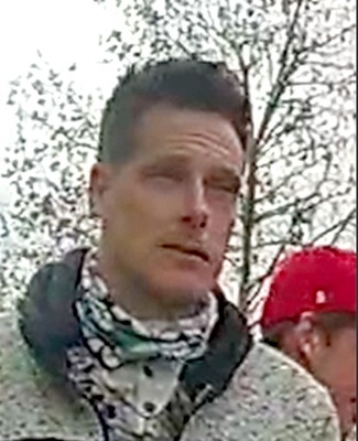 retiredtrnman's tweet image. The #FBI has identified many people who incited violence at the U.S. Capitol on January 6, but it still needs your help to bring others to justice. If the person in this photo looks familiar, submit a tip at tips.fbi.gov or 1-800-CALL-FBI, and mention photo #186-AFO.