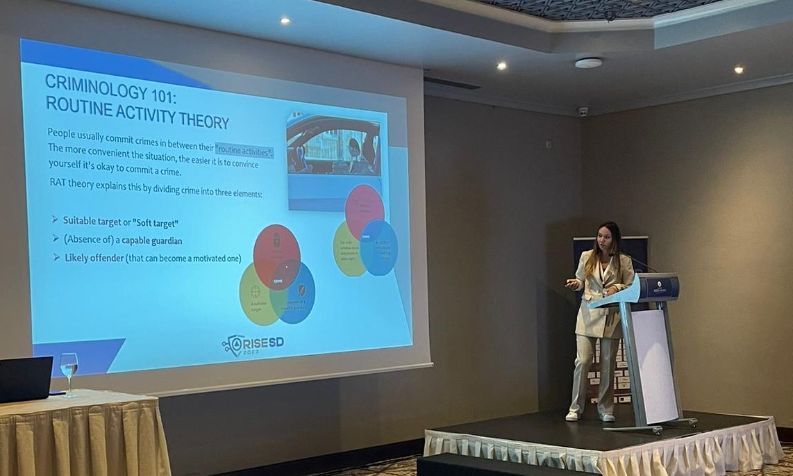 Efusnews's tweet photo. Great insights from #RISE-SD conference in #Rhodes, 🇬🇷! The #Secu4All team emphasized the importance of multidisciplinary collaboration to protect #PublicSpaces.
🧐Recent @jadatascience research on #cyber-physical #PublicSpace #protection reveals no one-size-fits-all solution.↩️ https://t.co/A3lwrrUQXK