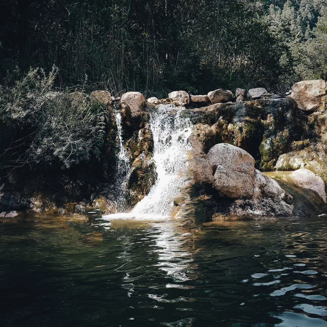 Natural pools of Catalonia.

#pozas #pools #naturalpool #gorgs #berga #berguedà #barcelona #catalunya #catalonia #cataluña #spain #españa #obulaskenky #travel #nature #offthebeatenpath #photography #adventure #outdoors #travelphotography #naturephotography #naturelovers #rocks