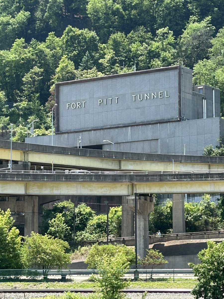 MSenkoski's tweet photo. View from the Monongahela, Allegheny, and Ohio⦠Beautiful City, Gotta Love the Burgh!!! #Pittsburgh #BurghThing https://t.co/epWaGtjZLI