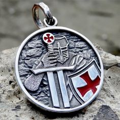 bricksmasons.com
Knight Templar Shield Cross Pendant Masonic Necklace.