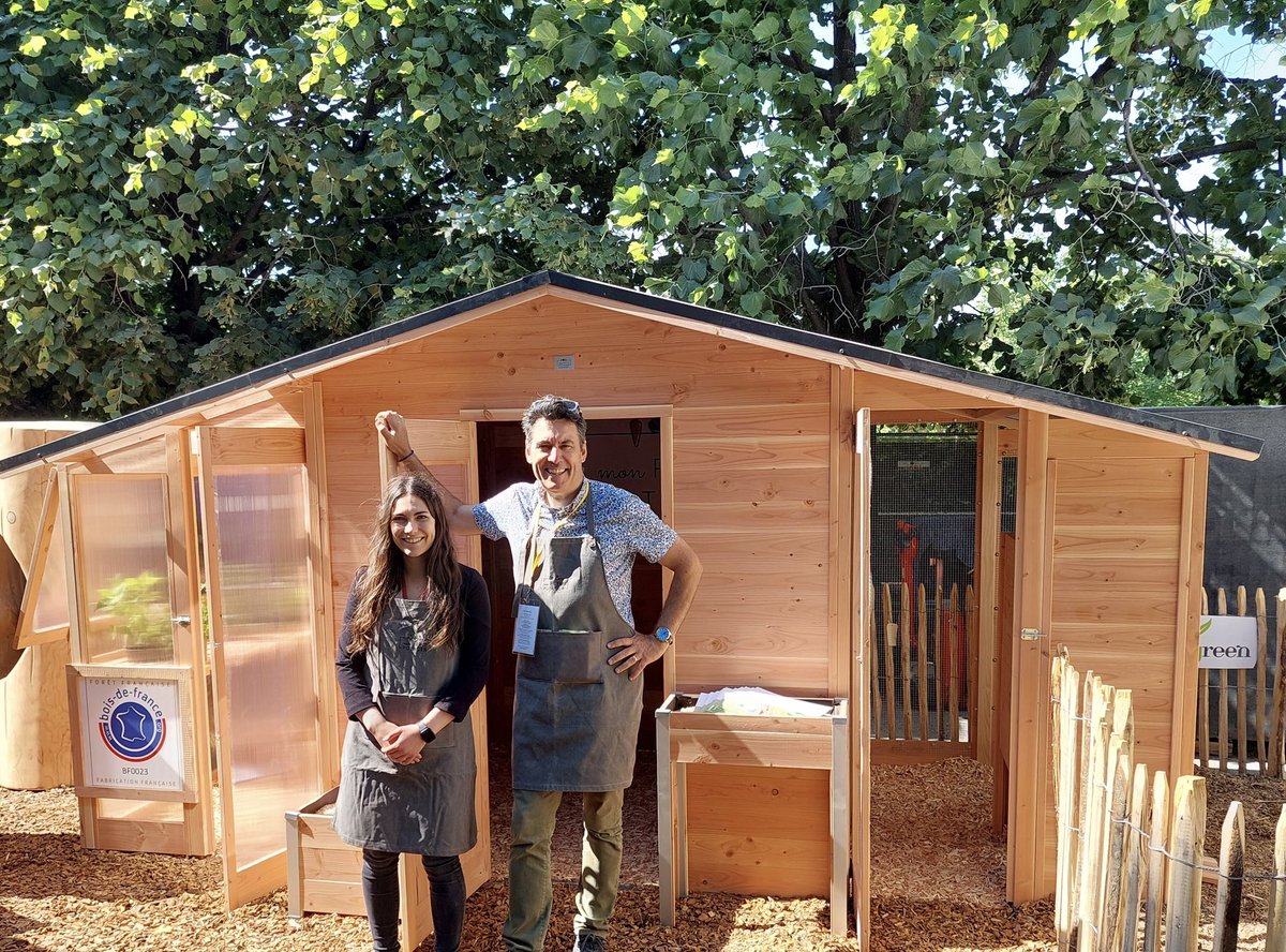 mon_petit_potag's tweet photo. [EN DIRECT] de #Jardinsjardin

C’est parti pour le salon Jardins Jardin au cœur du magnifique #jardindestuileries ! ☀️🌱 L’équipe a hâte de vous présenter le #combikit, sa grande nouveauté pour un abri de #jardin à son image ! https://t.co/A1h0b0cuOl