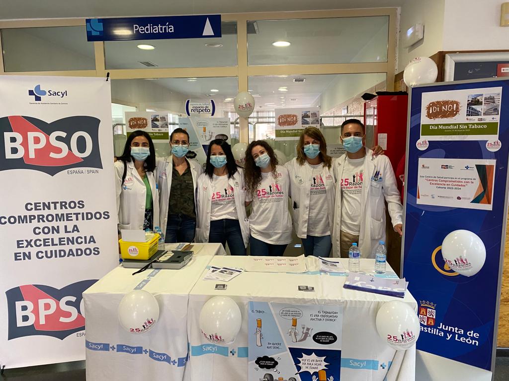 yolandamartinv's tweet photo. La Gerencia de Asistencia Sanitaria de Zamora celebrando #DiaMundialSinTabaco con el Grupo BPSO Zamora @EnfermeriaZA @Lorena_Folgado @fbarrosor @Socalpar  @EnfermeriaSepar https://t.co/cNO3mMIxeq