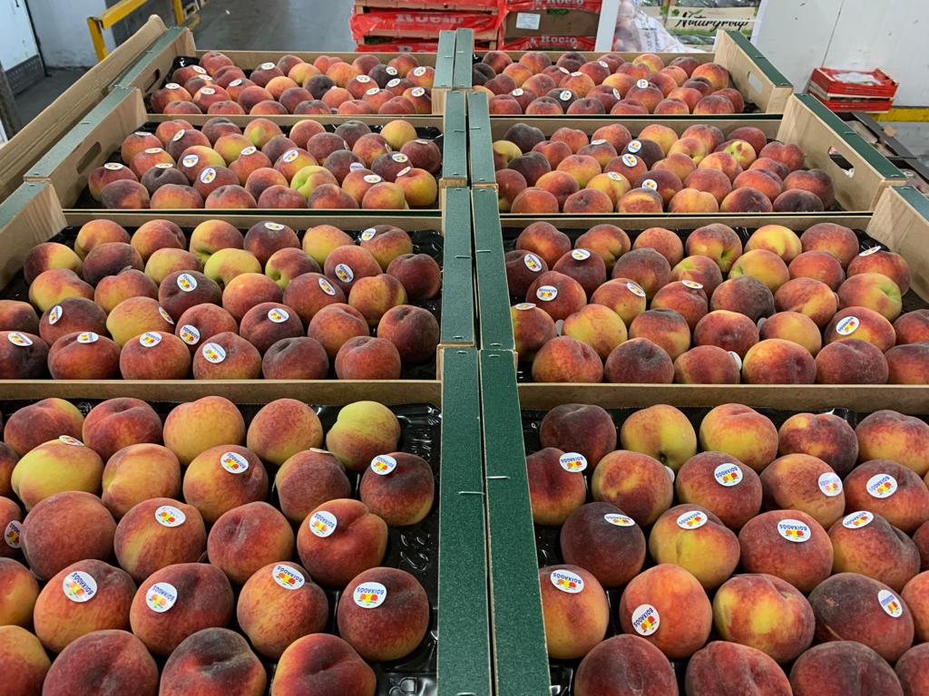 Fresh out of Spain super juicy peaches! Call the team on 01580 232300