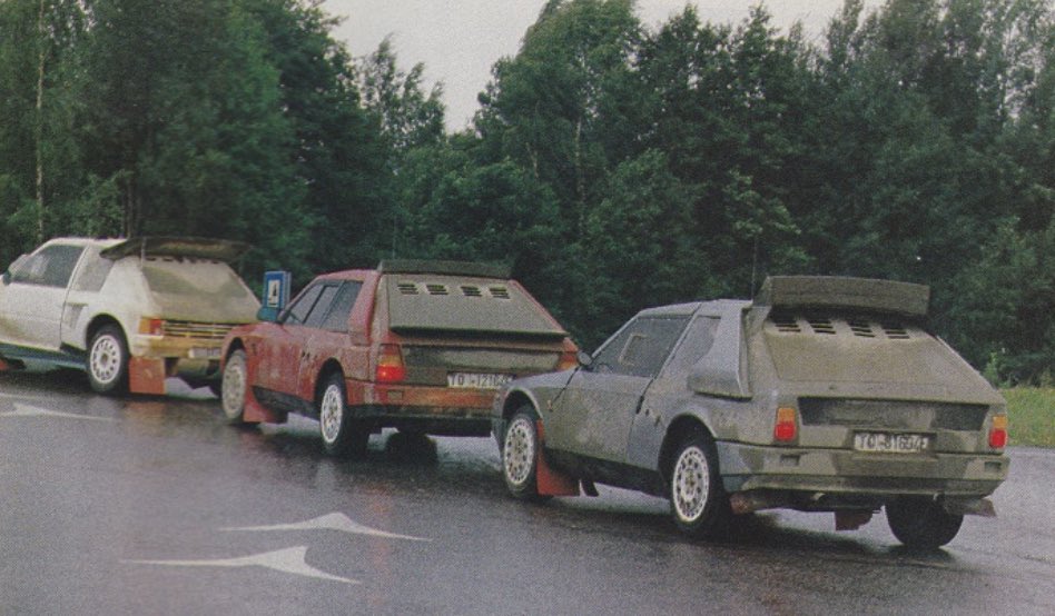 WRCPAST's tweet image. 1986 Rally of the 1000 Lakes Recce

Peugeot 205 T16 E2 - Blomqvist and Berglund 

Lancia Delta S4 Red - Ericsson and Billstam

Lancia Delta S4 Grey - Grundel and Melander 

Amazingly the crews would finish in the same positions 5,6 and 7th at the end of the rally. 

📸 Unknown