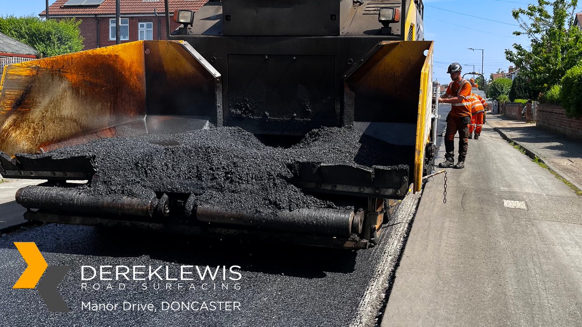 DerekLewisLtd's tweet photo. Improvement works carried out on Manor Drive and Franklin Crescent by #dereklewis. Another successful scheme for us ...
#roadsurfacing #civilengineering #doncasterisgreat #YORKSHIRE https://t.co/cWoYyQK4VS