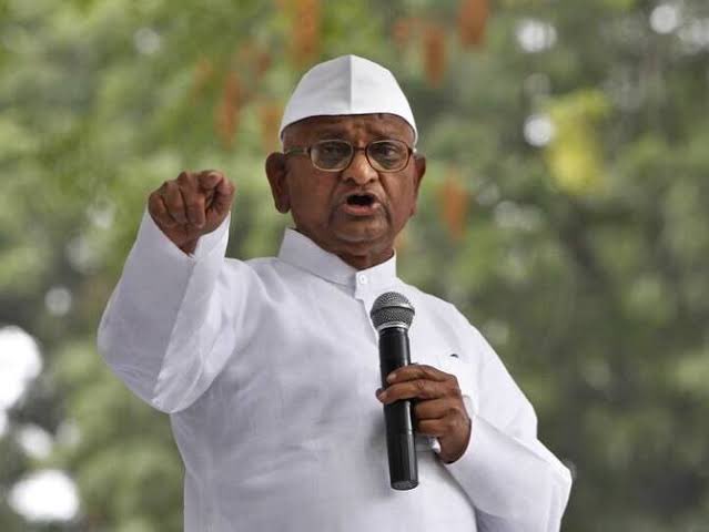 FakeerHun's tweet photo. बिग ब्रेकिंग : अन्ना हज़ारे का बड़ा बयान, कहा अगर ब्रज भूषण के ख़िलाफ़ कार्रवाई हुई तो आमरण अनशन करूँगा और ज़रूरत पड़ी तो खुद को गंगा में विसर्जित भी कर दूँगा । 
#WrestlersProtest https://t.co/UPtIZYj3Os