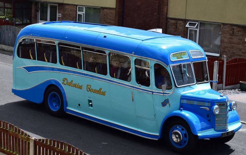 Very happy to have sorted a booking for this magnificent 1944 Bedford OWB for a wedding near Deerby later this year.  #Bedford #vintagecoach #weddingcoach #firstchoicewedingcars