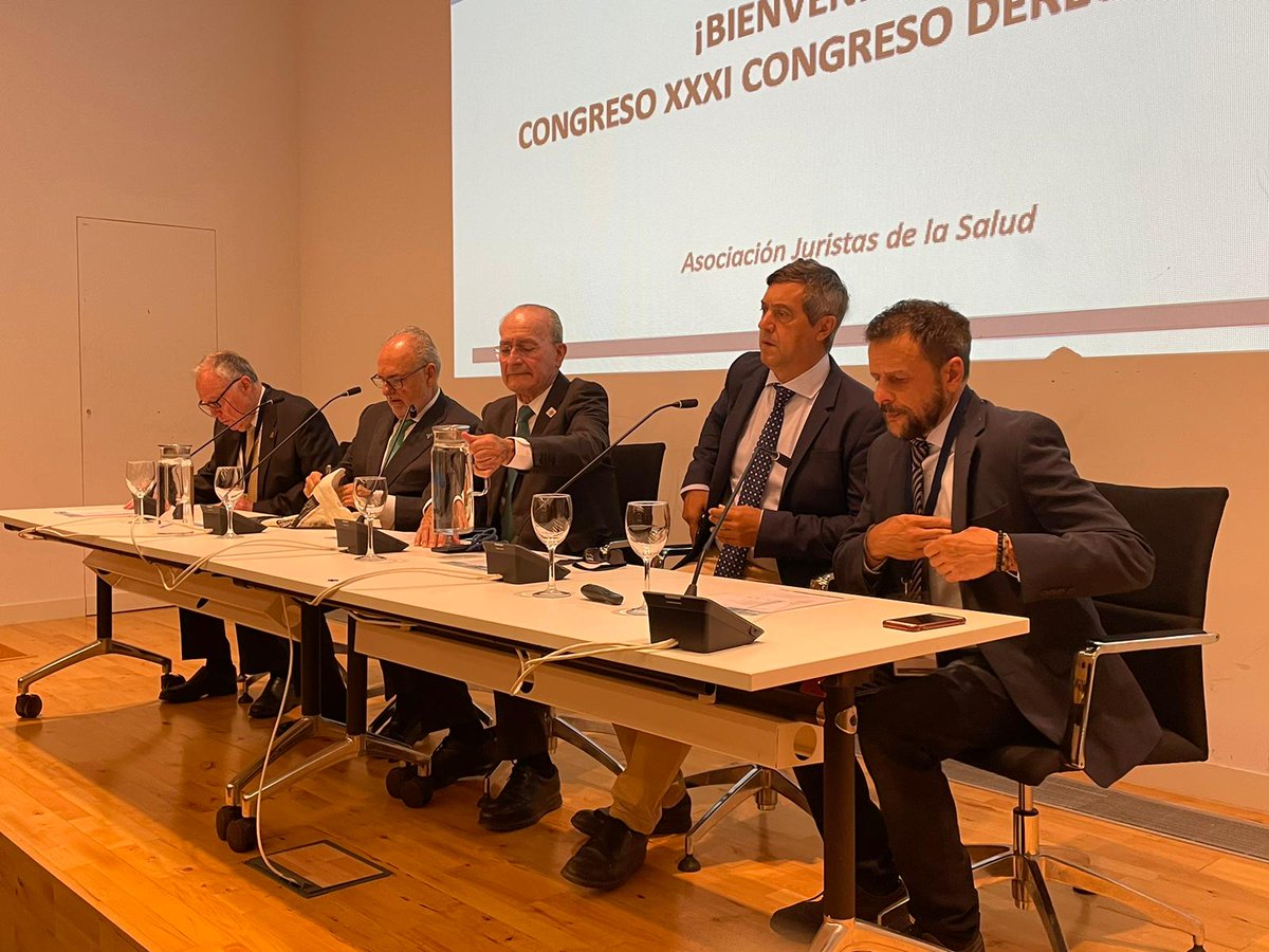 InfoUMA's tweet photo. Inaugurado el XXXI Congreso Derecho y Salud, que se prolongará hasta este viernes. La Universidad de Málaga colabora con esta cita, organizada por @juristassalud. https://t.co/PCPnxfwYmt