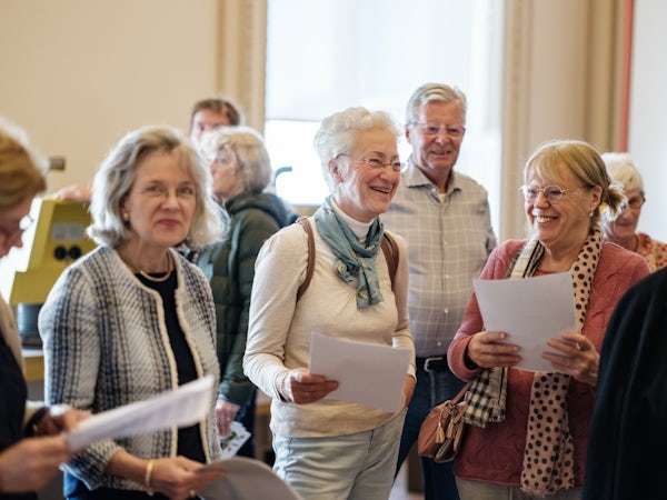 On 25/06 enjoy the exhibition "ART NOUVEAU. Stories of exceptional objects" accompanied by a professional guide who will tell you the stories of the most beautiful masterpieces from the King Baudouin Foundation's collection. 🪑 #artnouveau2023