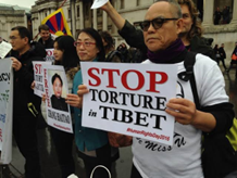 ChangJiao4's tweet photo. The Chinese Communist Party's censorship and control of information is a direct attack on freedom of expression and the press, not only in China but also in Tibet.That's why we should demand transparency &amp; openness from the Chinese government #NoToCommunistChina #ChinaOutOfTibet https://t.co/WG91LM5yof