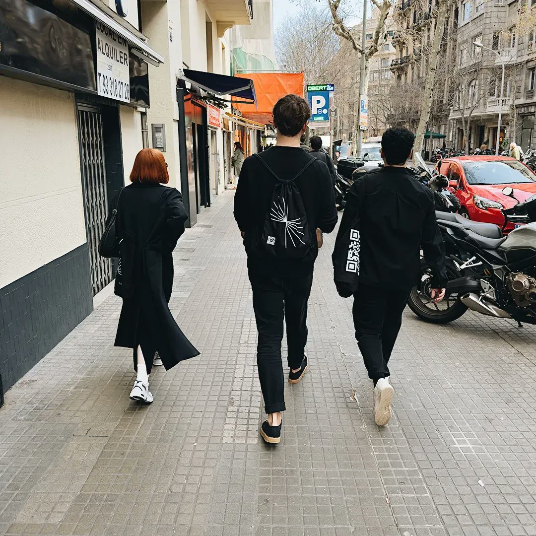 Walking our Flod swag through the streets of Barcelona during @offfest