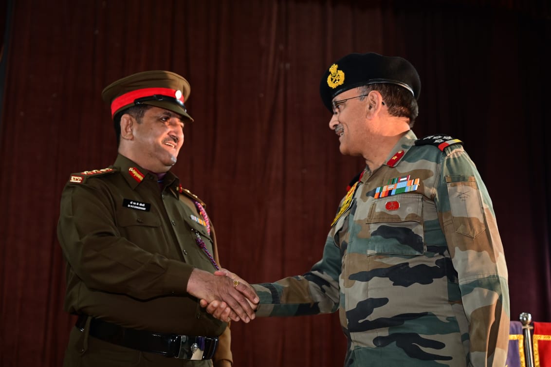 CSK H.P.Agriculture University (@hpaubest) on Twitter photo <a href="/ProfHKChaudhary/">Prof HK Chaudhary</a> Vice Chancellor was conferred with the honorary rank of Colonel Commandant of NCC in an impressive pipping ceremony at CSK H.P.Agriculture University today.
Brigadier Rohit Datta decorated Prof Chaudhary with Col Commandant rank. <a href="/ProfHKChaudhary/">Prof HK Chaudhary</a> Vice Chancellor was conferred with the honorary rank of Colonel Commandant of NCC in an impressive pipping ceremony at CSK H.P.Agriculture University today.
Brigadier Rohit Datta decorated Prof Chaudhary with Col Commandant rank.