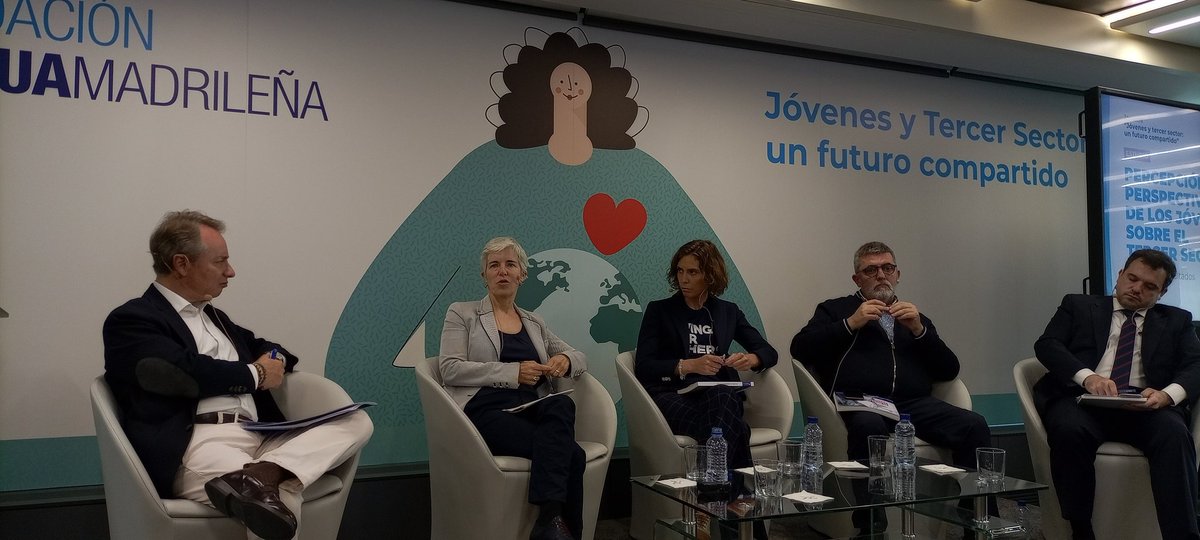 ¿Qué percepción tienen las y los jóvenes del tercer sector? Hoy estamos con <a href="/fundacionmutua/">FundaciónMutuaMad</a> compartiendo sobre la importancia de escuchar su voz para un futuro social mejor.
#tercersector #ong #voluntariado #juventud #educación #valores