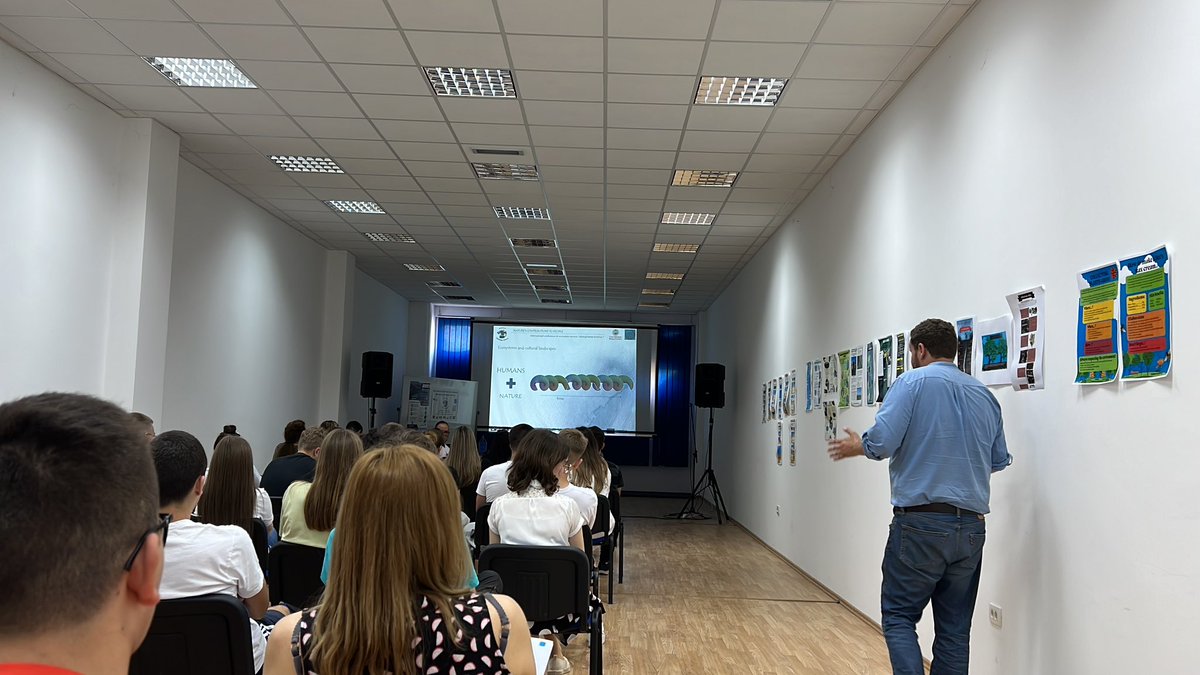 NatureValuing's tweet photo. We are in #Ploče in our international conferences coordinated by @ValuingNatureCR.
Thanks to @ValuingnatureG @ValuingNatureES @ValuingnatureL @ValuingR @usal 
Our #Erasmusplus project is almost finishing 
@sepiegob https://t.co/8L4En2JoZ8