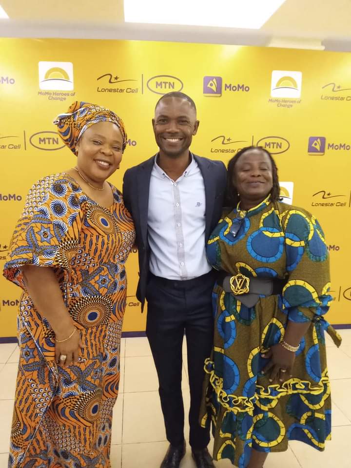 Devine4change's tweet photo. I felt mothers worm embraced! @LeymahRGbowee.
Just the other day when I served as HOST for @MTNlonestar Hero of CHANGE. https://t.co/5zbkoyPUSe