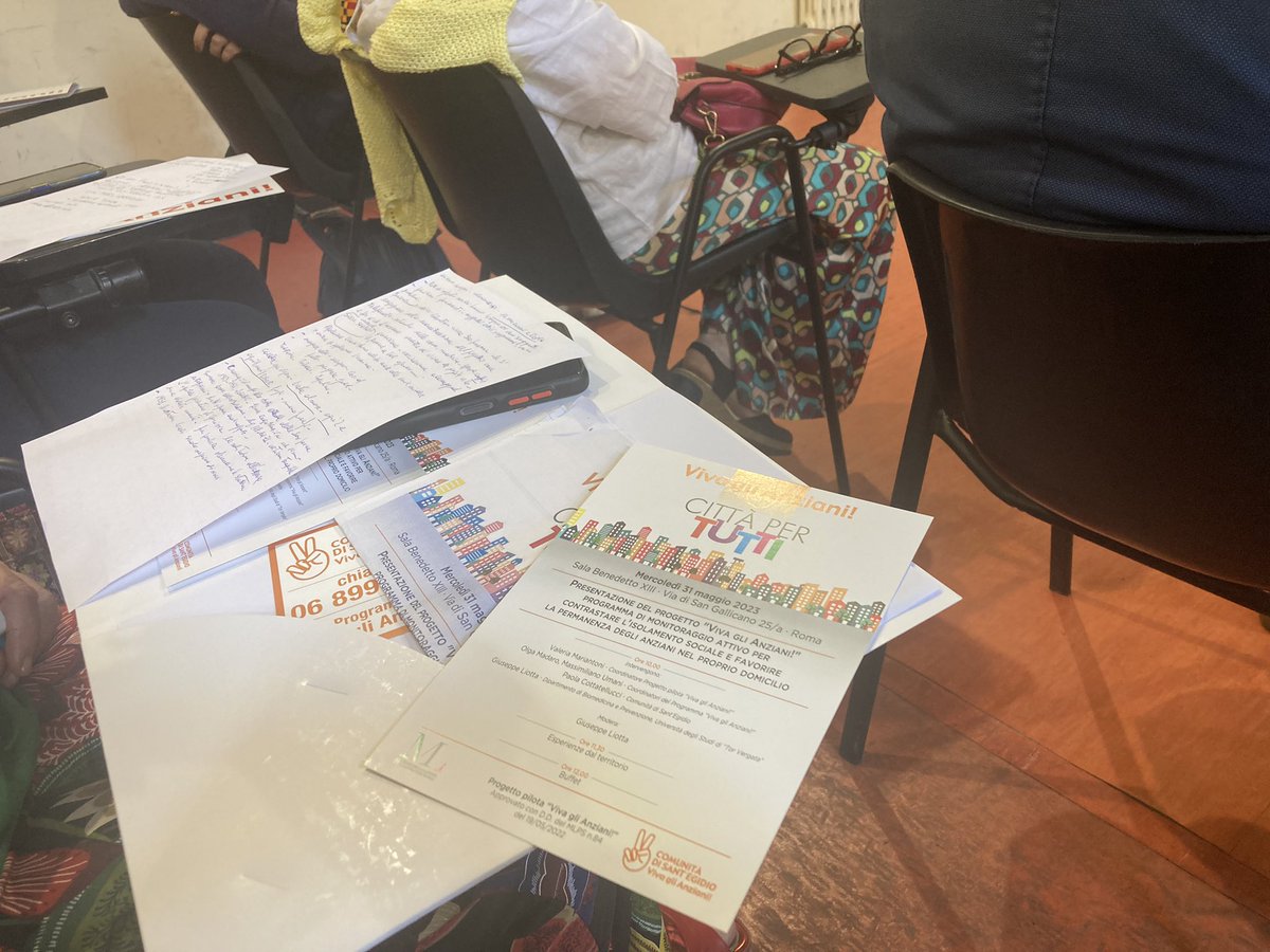 vivaglianziani's tweet image. Costruiamo una città per tutti!

In tanti oggi a Roma per la presentazione del progetto Viva Gli #Anziani! Programma di monitoraggio attivo per contrastare l’#isolamento sociale e favorire la permanenza degli anziani nel proprio domicilio’

#31maggio
#solitudine
#cohousing