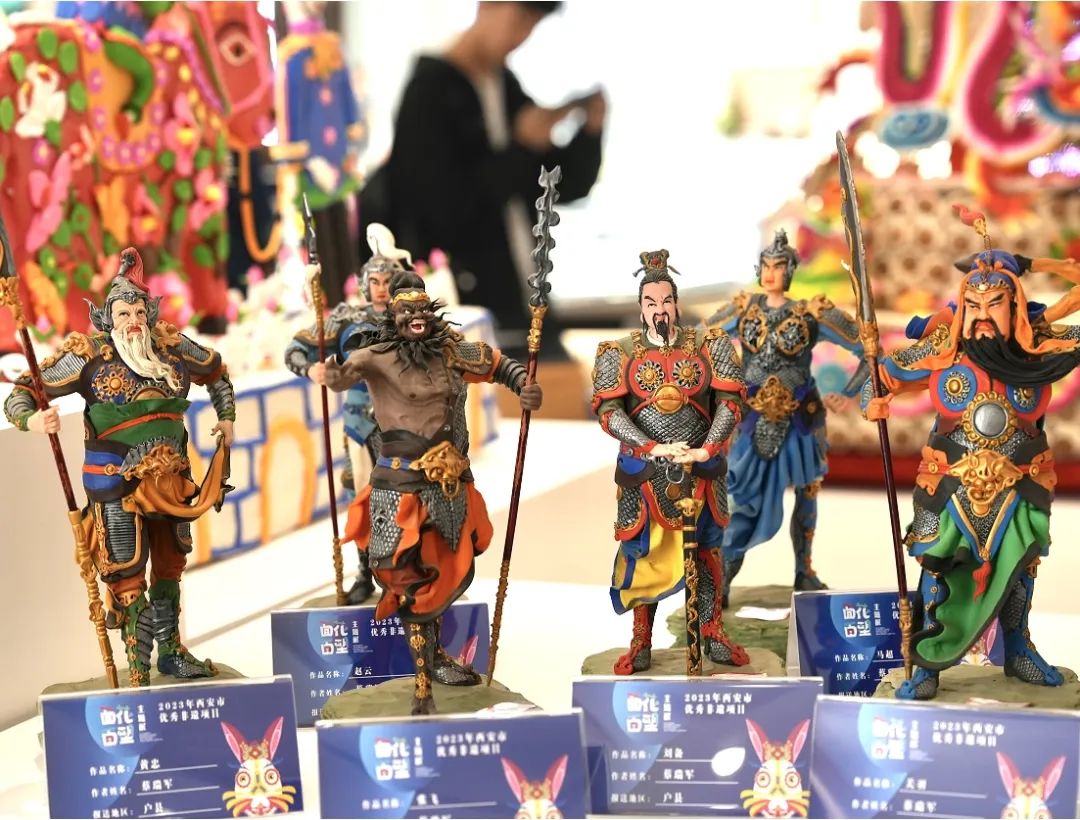 An exhibition about dough modeling kicked off in Xi’an, presenting to the audience the charm of Oriental aesthetics. The exhibition runs until June 6, 2023. #ChinaCulture (Photo via Xi'an Tourism's WeChat)