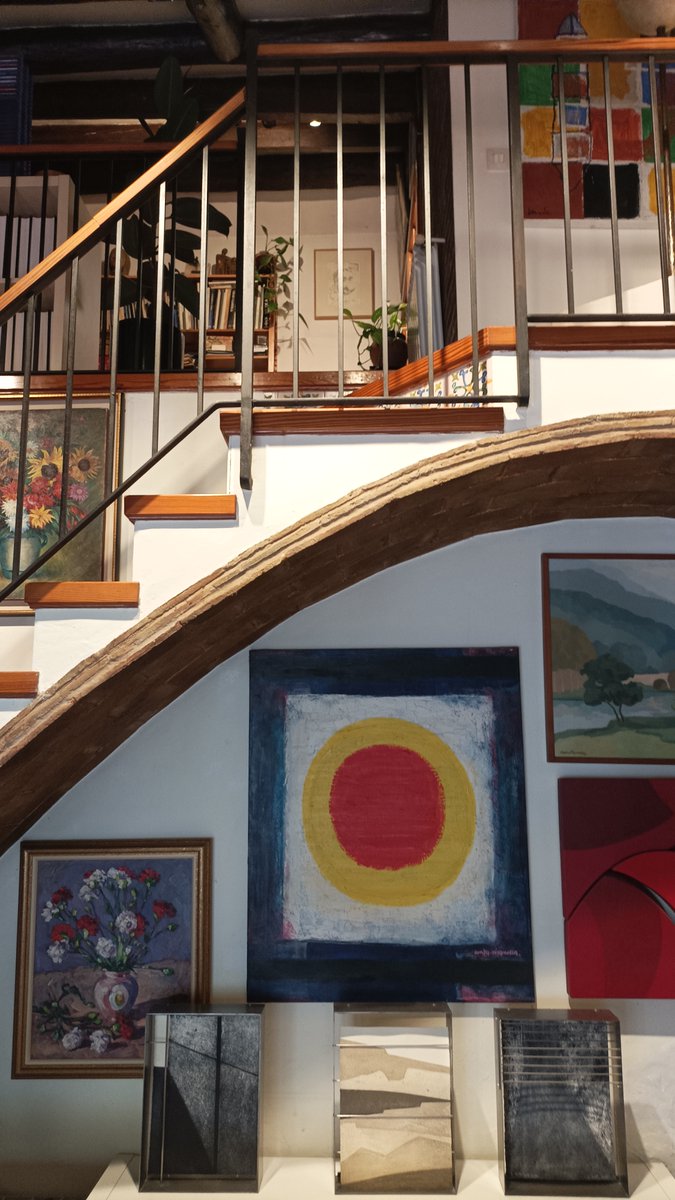 Canals_Galeria's tweet photo. Canals Galeria d'Art recomana als visitants que pugin les escales, de la sensibilitat per poder veure les obres d'art, que es troben al nostre espai. Puja les escales i obra els teus ulls l'esperit de l'art.
#catalunya #artistes #europe #galeries #AgendaArt #compraart #Actualidad https://t.co/Q4iYgLDXFc