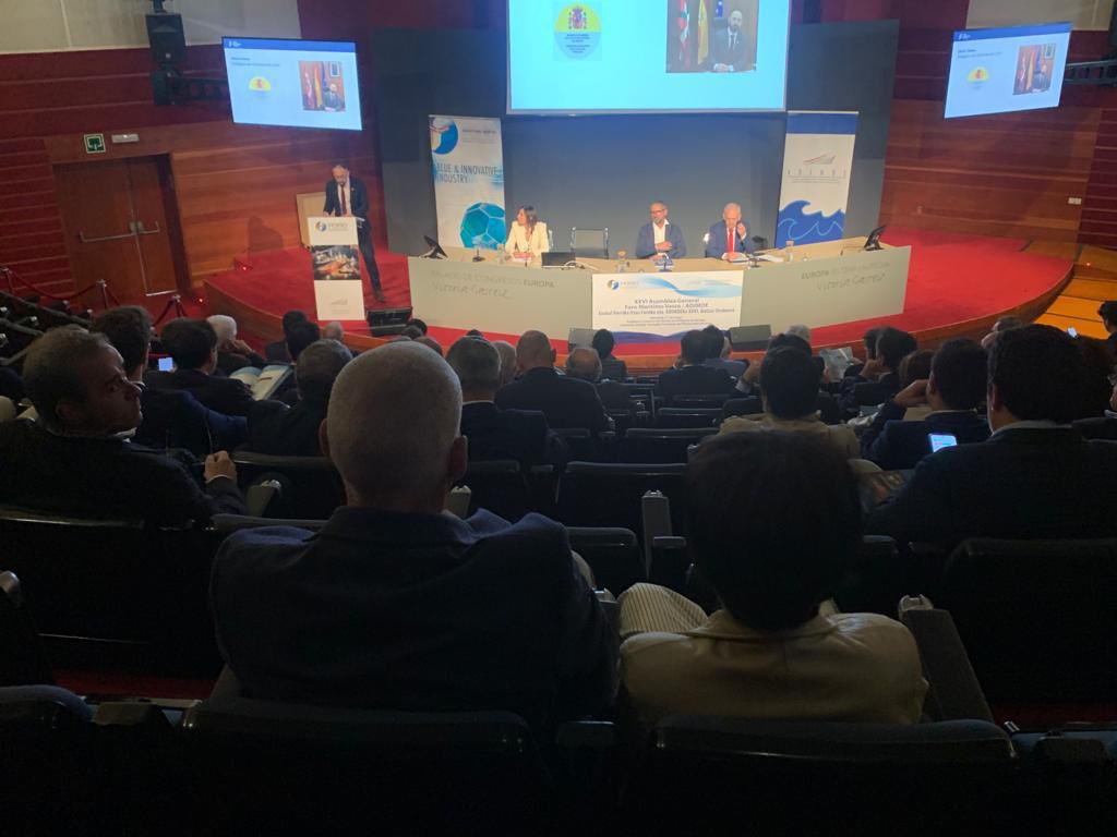 DenisItxaso's tweet photo. El @FOROMARITIMOVAS celebra hoy en Vitoria-Gasteiz su Asamblea General y desde el Gobierno de España hemos participado recordando la relevancia inversora que tiene el #PerteNaval del @P_Recuperacion en la competitividad y sostenibilidad de un sector industrial clave en la economía vasca.