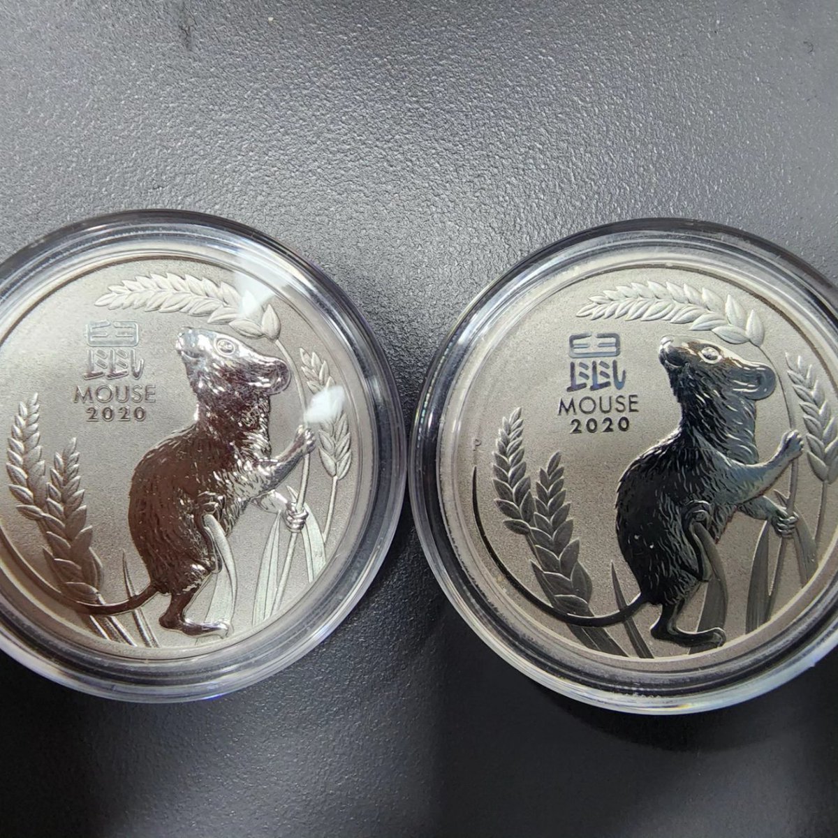 shyted88's tweet photo. 2020 Australia 1oz Platinum Lunar Mouse BU ( Series III ) 
#platinumsqueeze #platinumcoin #platinumisforever #lunarmouse #series3 https://t.co/hmYvfkeLsC