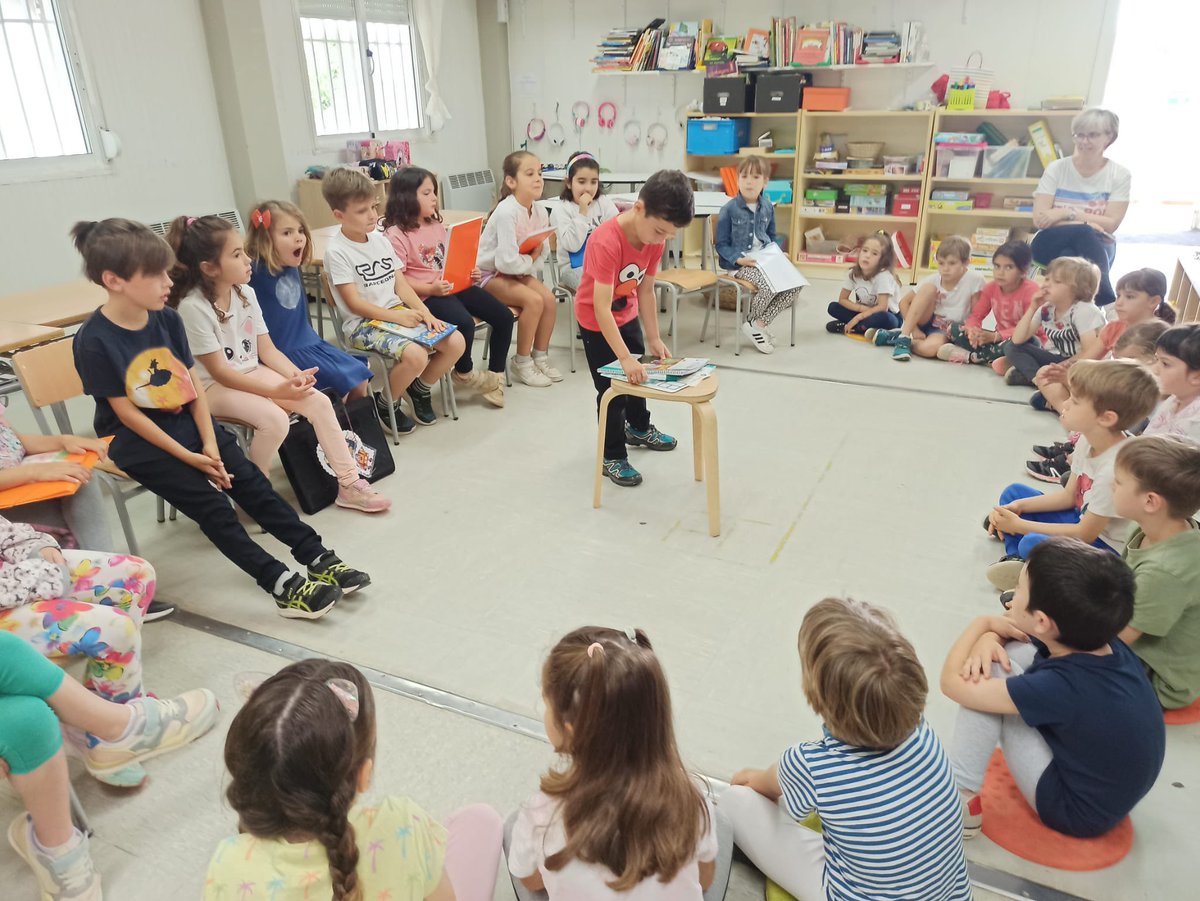 Escola Vall-llobrega tweet media