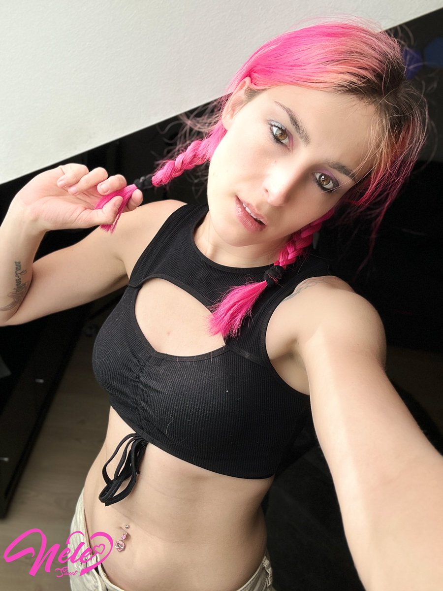 NeleSweet1's tweet image. Und wie bist du in den Mittwoch gekommen?
Ich gehe jetzt in den Garten und bleibe den restlichen Tag da 😍

#sunny #happy #bauchfrei #inked #me #love #model #pink