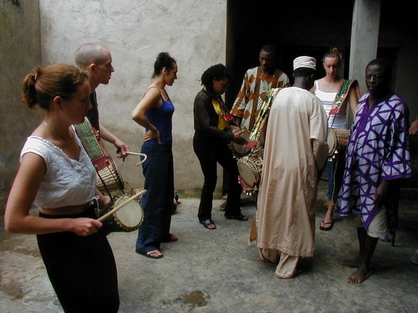 OsunF's tweet photo. Just because the beauty of the African Drum cannot be over-emphasized ๐
For workshops in schools and community centres, send a mail to info@osunarts.co.uk
We are always here for the culture
#artsandculture
#drummingworkshop
#africandrumming
#osunartsfoundation https://t.co/4BDJ7sEBHI