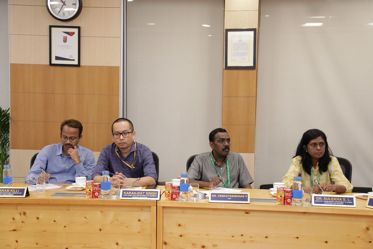 investindia's tweet photo. Officials from @MOFPI_GOI, @FisheriesGoI, @Dept_of_AHD, @MoRD_GoI, @MoJSDDWS and @DPIITGoI provided inputs and acknowledged the need for the portal in agriculture and allied sectors. 

#InvestInIndia #InvestIndia #Agriculture #KrishiNiveshPortal https://t.co/5MkVc76Xld