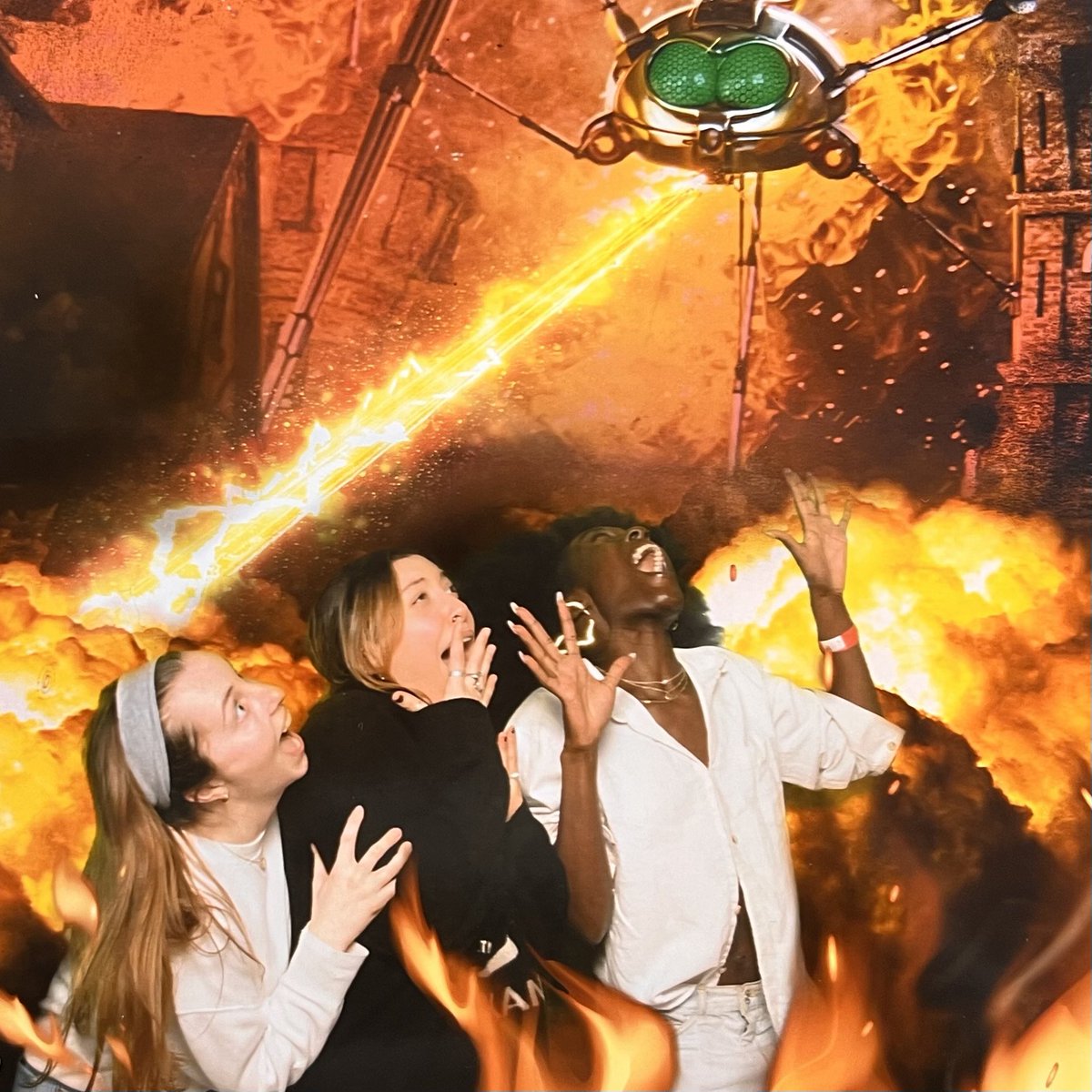 Delighted to announce that we’re now working with <a href="/layeredrealuk/">Layered Reality</a> across their two immersive experiences, #WaroftheWorldsImmersive and <a href="/GunpowderImrsv/">Gunpowder Plot</a>, running monthly #SocialCollab activations. If you’re yet to see either of these we highly recommend!!