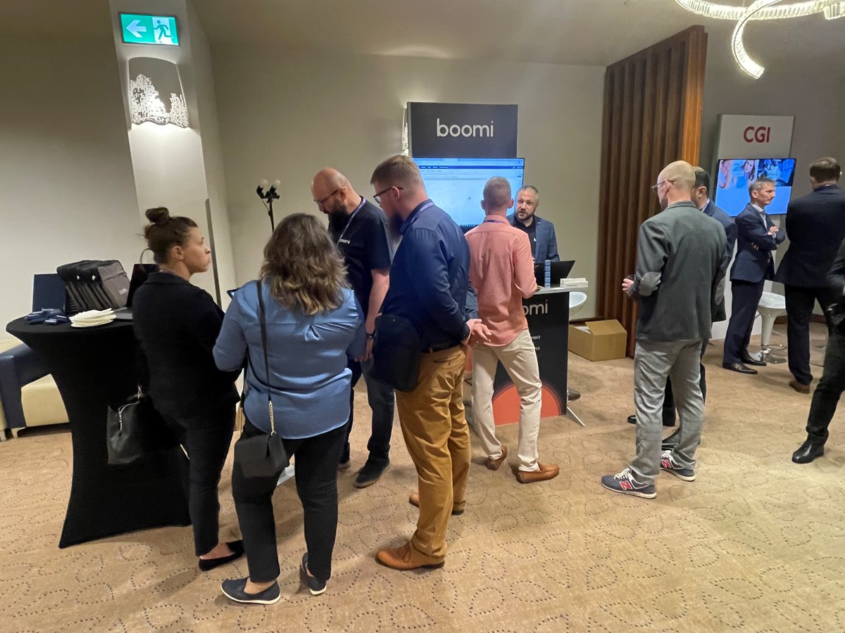 mark_stur's tweet photo. At the IFS event ArturBula from BiModal Solutions and I had the opportunity to be live on stage and discuss and exchange directly with the participants. Thanks a lot to everybody who participated. See you again soon! #iPaaS #Boomi https://t.co/EDnNkBenDu