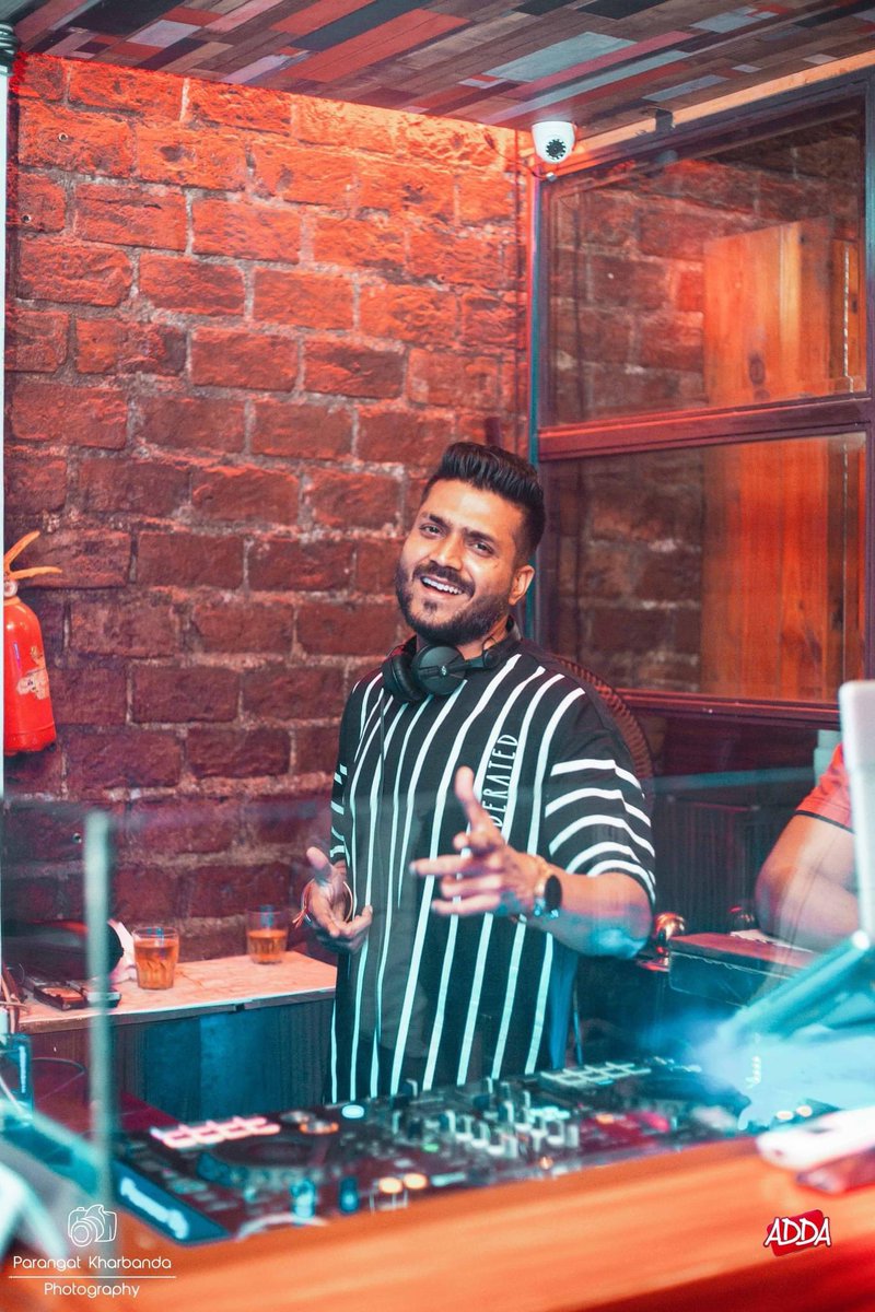 djdevildelhi's tweet photo. Saturday night @add by striker 💥
#with #djdevildelhi #dj #internationaldj #djing #djlife #musiclife #internationaltour #europe #italy🇮🇹 #russia🇷🇺#dubai #uae🇦🇪 #chinabeijing🇨🇳 #thailand🇹🇭 #delhi #dj #musicproducer #PositiveVibes #hardwork https://t.co/K8EI2eHJ9f