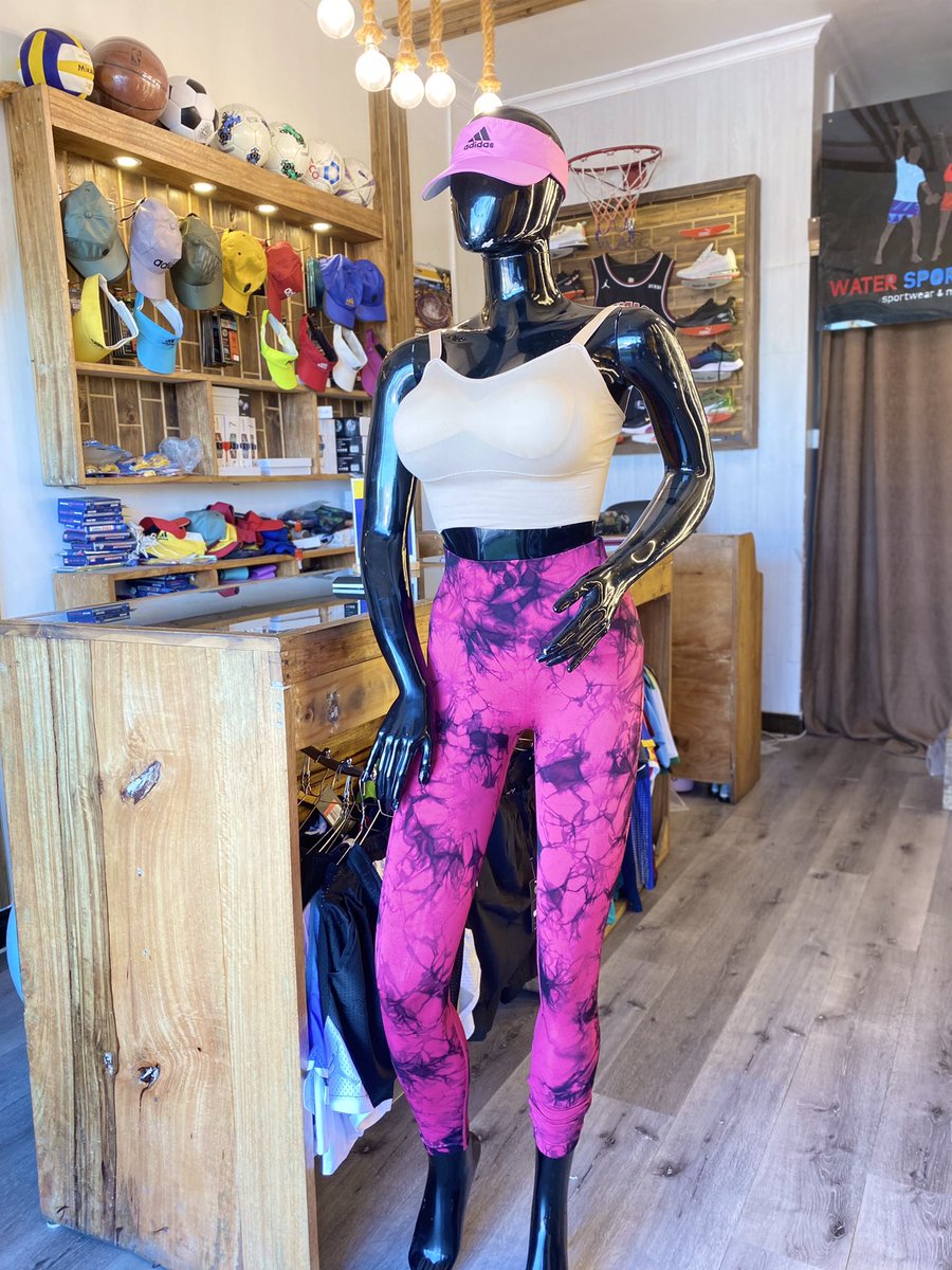 waterspotwear's tweet photo. Sport bra ~ 10,000/=
Cap ~ 10,000/=
Legging(tight) ~35,000/=
Resistance band ~ 20,000/=
Bfr band pair ~ 40,000/=

📍Mbezi beach africana 
📞0682448630/0692018343 https://t.co/ewSU1PO1Pp