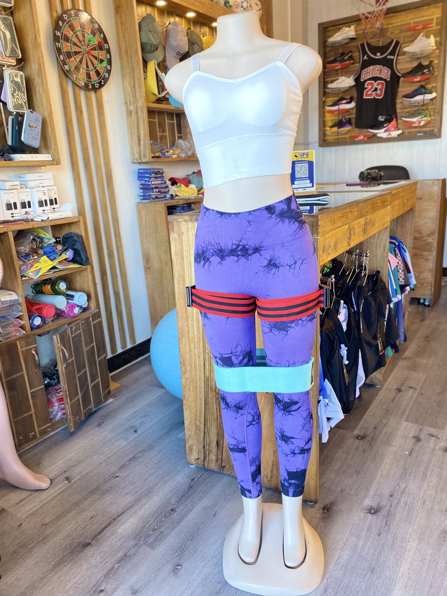 waterspotwear's tweet photo. Sport bra ~ 10,000/=
Cap ~ 10,000/=
Legging(tight) ~35,000/=
Resistance band ~ 20,000/=
Bfr band pair ~ 40,000/=

📍Mbezi beach africana 
📞0682448630/0692018343 https://t.co/ewSU1PO1Pp