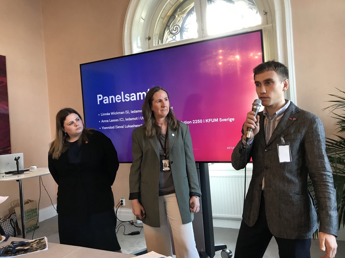 Viktigt samtal i RD om ⁦⁦<a href="/kfum/">KFUM Sverige</a>⁩ -rapporten Youth in Power med ⁦<a href="/linneawickman/">Linnéa Wickman</a>⁩ &amp; ⁦<a href="/annalasses/">Anna Lasses</a>⁩. Politiken kan göra mer för att inkludera unga och deras engagemang i arbetet för demokrati, miljö, fred &amp; globala hållbar utveckling.